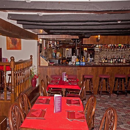 The White Hart Hotel Menheniot 외부 사진